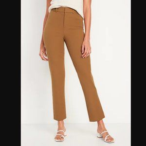 PRICE DROP NWT Old Navy High-Waisted Pixie Straight Ankle in Bourbon